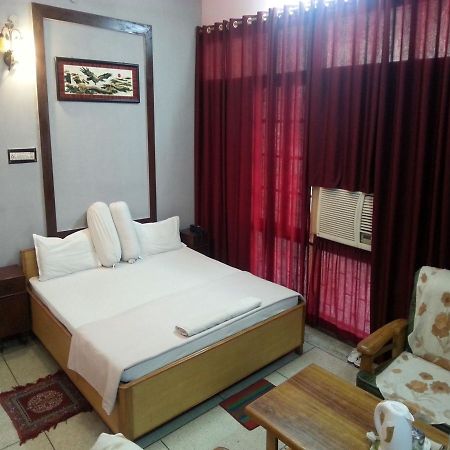 Hotel Royal Inn Patna  Exterior photo